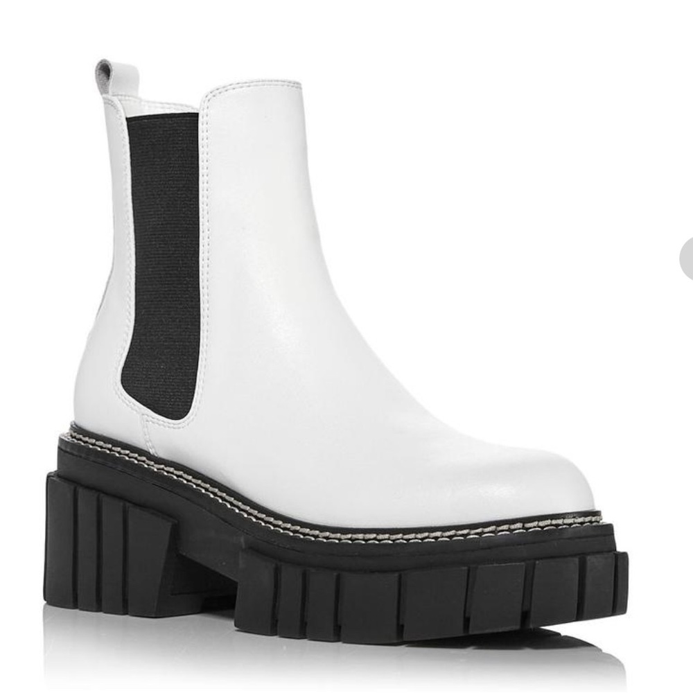 NWT AQUA Casey Pull On Combat Boots in white & black leather size 9 Y2K
